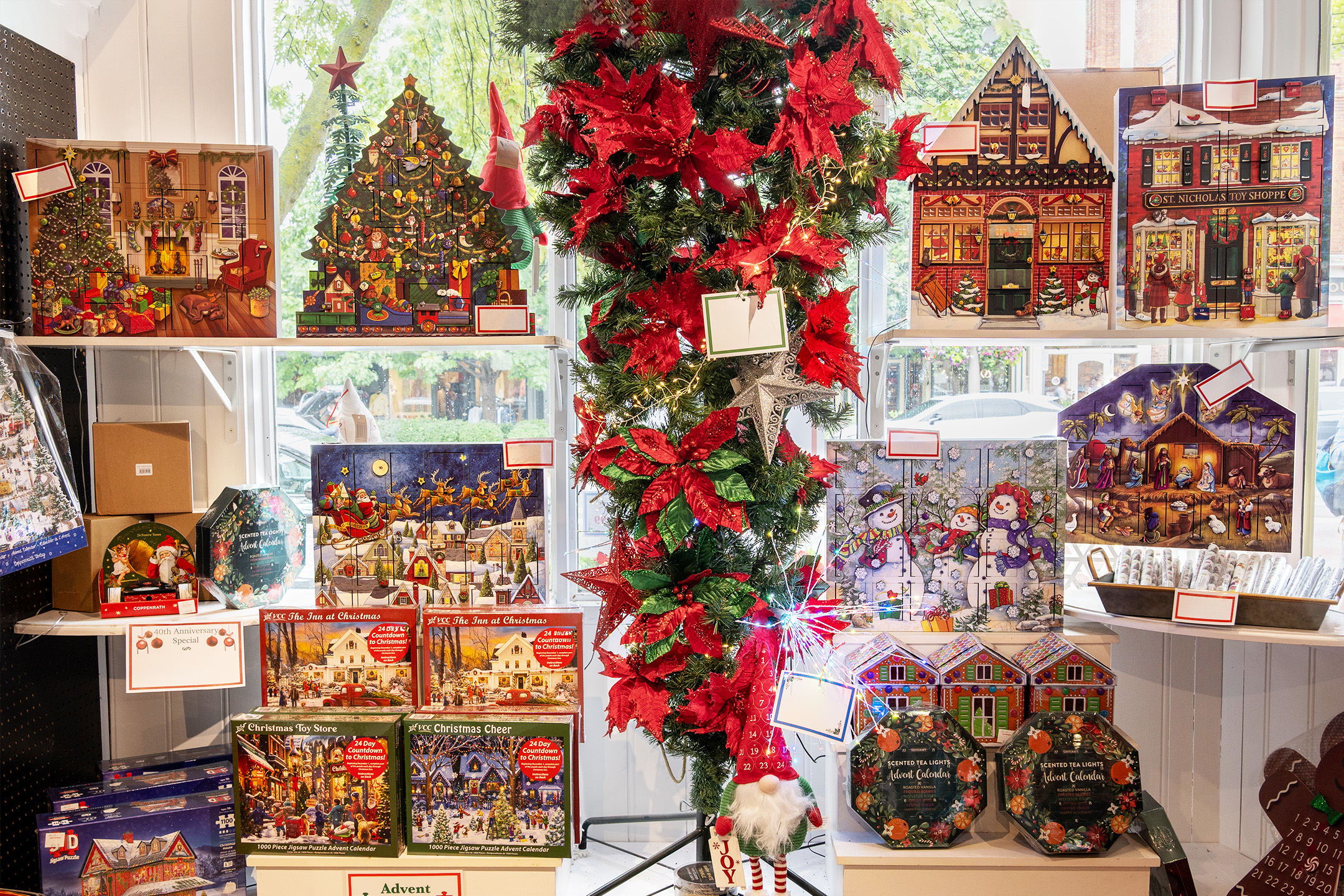 Advent Calendars shaped as houses and Christmas trees